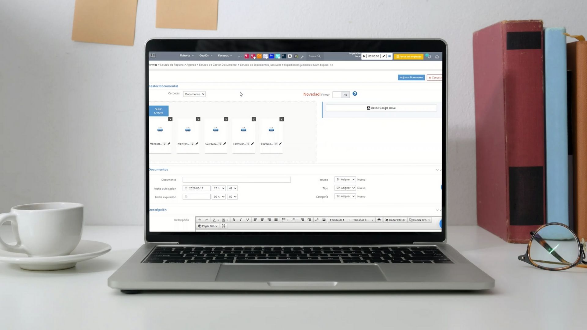 Cómo gestionar la documentación en el despacho de abogados o asesoría